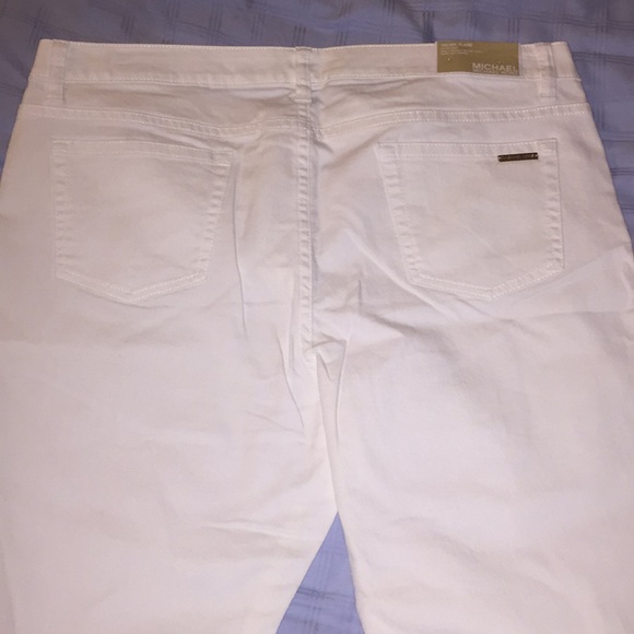 MICHAEL KORS FLARE JEANS. - Picture 5 of 8